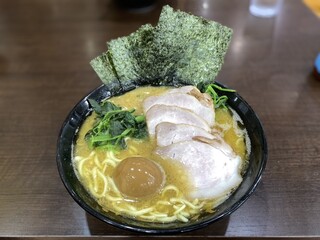 ラーメン 杉田家 - チャーシューメン中盛り