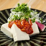 韓式腌鱈魚內臟蔥花冷豆腐