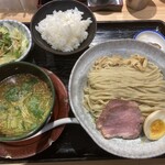 海鮮食堂 うを亀 - つけ麺ランチ