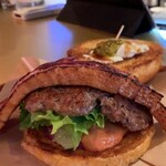 ビッグハッピー カフェアンドバーガー - 