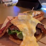 ビッグハッピー カフェアンドバーガー - 