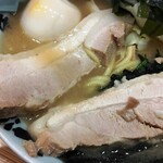 ラーメンビッグ - チャーシュー