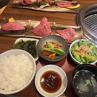 焼肉 しんうち 神楽坂 - 