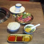 霓酷 - チチハル風牛肉焼き定食