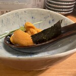 立ち飲み鮨 謹賀 - 謹賀のスプーン寿司　特選ウニ
