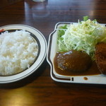 樅 - （昼食）魚フライ、ハンバーグ、ライス