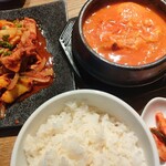 炭火焼肉・韓国料理 KollaBo - 