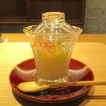 好日 - 甘味：梨の摺り流しにパッションフルーツ。