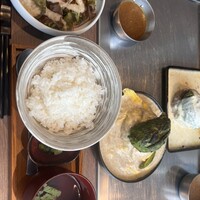 鉄板和食とワイン 萬鉄 - 