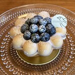 アテスウェイ - タルトレットミルティーユ（ブルーベリーとクリームチーズ）