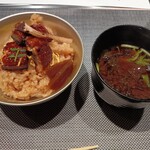 近江肉 こまきち - 鰻まぶしと赤出汁