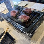 焼肉ホルモン 城の市場 - 