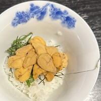 旨い魚と旬菜料理 ふくとく - うに丼（小）