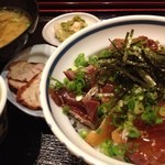 地酒と海鮮 海坊主 よっちゃん - よっちゃん　琉球丼　580円4