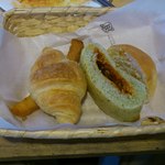 クイーンズベーカリーカフェ - ビュッフェのパンいろいろ