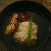 日本料理 晴山 - 【淡路の鱧と岩手の松茸の汁】◎2013/9