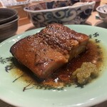 めしや 魚界人 - 加賀棒茶で炊いた能登豚の角煮