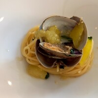 オ・プレチェネッラ - 美味しいけど量少ないな～。アサリは普通サイズ