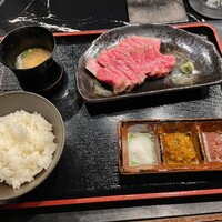 HIKARI - 