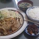 四季 - 生姜焼き定食
