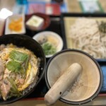 純白そば月山 - 親子丼定食（ざる）
990円