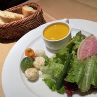 Osteria UVA RARA 横浜 - 
