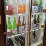 炭火焼肉 華やま - お店