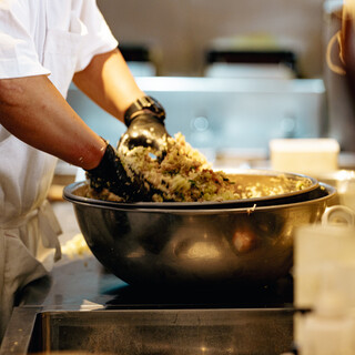 餃子はすべて店内で手作り