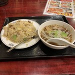 東雲 - 角煮チャーハン＋半ラーメン