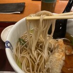 華元 - そばの麺は普通の生蕎麦
