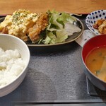 静岡郷土料理 やきとり 丸鶏HAKOZAKI - チキン南蛮定食968円