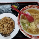 チュー - お昼セット(ラーメン+ミニ炒飯)