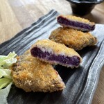 沖縄家庭料理 赤嶺 - 紫コロッケ