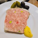 神楽坂ワイン食堂 ビストロ　Entraide - みやじ豚とピスタチオのパテドカンパーニュ