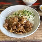 長崎屋ラーメン - 見た目はボリューム満点。