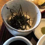 そば季寄せ 楽庵 - サービスランチBには　とろろがつきます