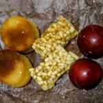 Restaurant Bellustar - 2023/9月下旬。お持ち帰りしたプチガトー。