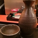 Hitotsubaki - ひと椿・おでんには日本酒の熱燗が合うね