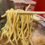 横浜家系ラーメン 裏大輝家 - 麺