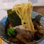 Ramen Hiyori - 平打ち麺