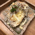 旬鮮味処 かつら - シラスチーズパン？(正式名称分からん)