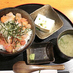 Suitouya - 海鮮丼