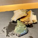 SUSHI TOKYO TEN、 横浜店 - レビューレビューに書いたあわびです。これはぜひ食べて欲しいです！