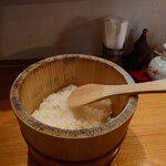 お料理ひろせ - 湯気が立ち上ってきます。