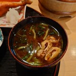 お料理ひろせ - 具沢山の"赤だし"。