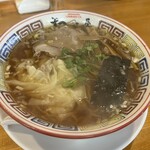 ちばき屋 - ワンタンそば（醤油）1,050円