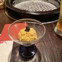 牛牛 西麻布 総本店 - 玉子サラダのキャビアのせ