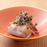 農絆卓恵 地産美食の小皿料理 - 薩摩茶美豚（ちゃーみーとん） 三枚バラ炙り焼き