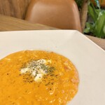 トラットリアイルポッツォ - ベーコンとモッツァレラのトマトリゾット