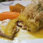 キッチン ブルー グローブ - いなだポワレの断面